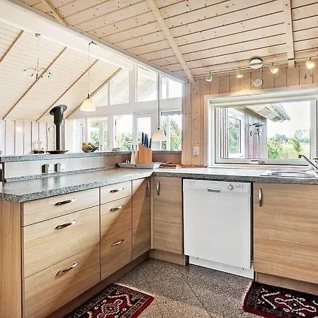 Дом отдыха M16005-vaeggerlose-hansavej-10 *