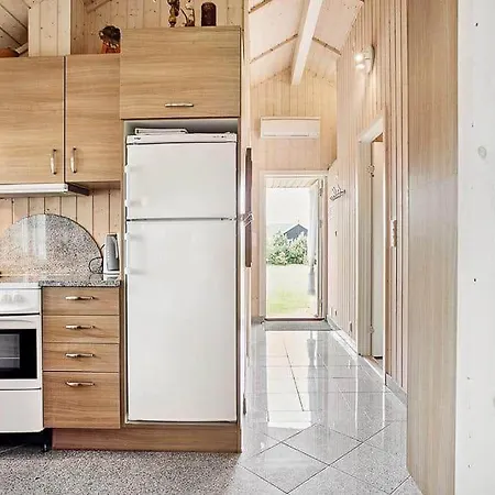 M16005-vaeggerlose-hansavej-10 Holiday home